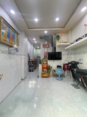 tương lai ra mặt tiền, hẻm xe hơi nhà 4 tầng 5pn, gần chợ rạch ông, âu dương lân, quận 8