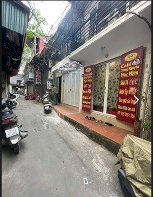 bán nhà riêng 2 tầng 23m ,ngay chợ,ô tô đỗ cửa