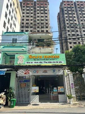 anh chị tìm nhà mt sẵn dòng tiền?mt lê thị chợ-q7.dt 5x36,3tầng.liền kề pmh&tt q7-15ty