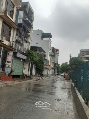 siêu phẩm mặt phố gia quất - vỉa hè rộng - kinh doanh sầm uất - view công viên - giá chỉ 14 tỷ