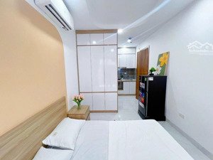 bán toà apartment lô góc kim mã, 2 nhà ra mặt phố, trước nhà 3 gác tránh, 78m*7t 14pkk, tm, pccc.