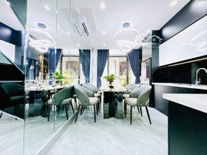 nhà đẹp trần duy hưng tt cầu giấy ở ngay. 52m2 x 6t thang máy 4pn. cách 2 nhà ra m.phố. 