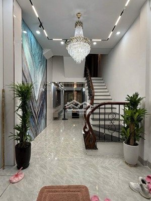 trung tâm ba đình - nhà đẹp như khách sạn - đầy đủ tiện nghi