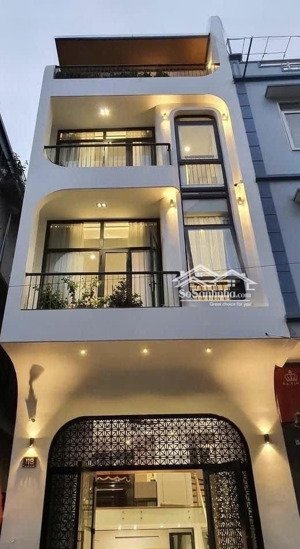 siêu phẩm kẻ tạnh, giang biên, dt 65m2, giá 6.1 tỷ, ô tô đậu cổng đầu tư, xây nhà đều được