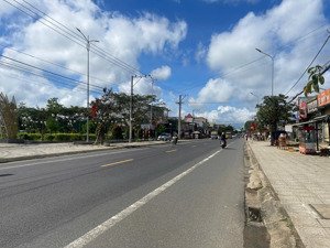 mặt tiền quốc lộc 20 ngay chợ lộc an dt: 3672m2 sẵn 100m thổ, đất bằng phù hợp kinh doanh nhà xưởng