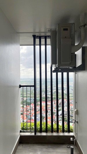 cần bán căn 1 ngủ toà sf2 skyforest hướng nam giá 2.89 tỷ bao phí