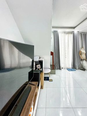 bán nhà trần hưng đạo quận 1 lô góc 3 mặt thoáng, hxh kinh doanh, 49m², giá chỉ 8.5 tỷ