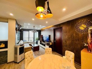 bán căn hộ thịnh vượng, ngay mặt tiền
nguyễn duy trinh 123m2 4pn3wc giá
5,2 tỷ lh 