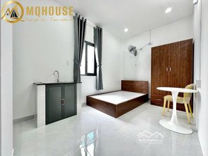 cho thuê phòng cửa sổ lớn thoáng nhà thang máy nội thấy cơ bản ở nguyễn văn đậu