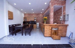 căn hộ dịch vụ 11 phòng full nội thất dòng tiền ~ 5%/năm - đã hoàn công, có pccc