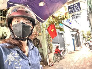 bán nhà đ.đoàn văn bo, dt lớn 78m2, ngang 4 dài 20 chào chỉ 5.3t, gần mt đường, thông ra xóm chiếu.