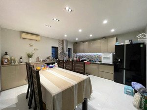 nhà 3 tầng khu phân lô lê lai gần vườn hoa nguyễn trãi - hải phòng