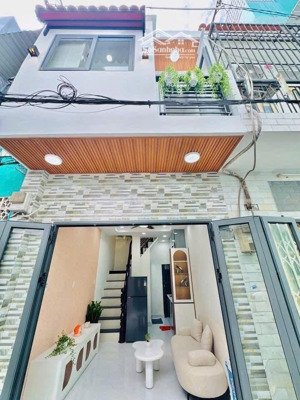 chủ bán nhà bình thạnh 40m2, hxh, cạnh trường học, lh ngay đi xem nhà