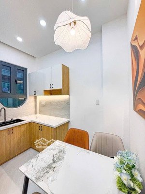 nhà đẹp cần bán gấp tại phan văn trị, p 11, bình thạnh, hcm, 4,25 tỷ, 30m2 ,hẻm thông phạm văn đồng