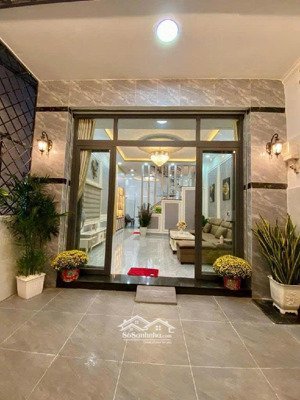 bán căn nhà đường nguyễn đình chiểu-p4-phú nhuận.dt 55m2, 1 trệt 1 lầu, 3pn,2wc,giá 2 tỉ 450 triệu