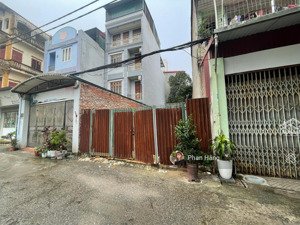 bán mảnh đất gần khai sơn city - oto tránh - thoáng trước sau - dân trí cao - giá đầu tư