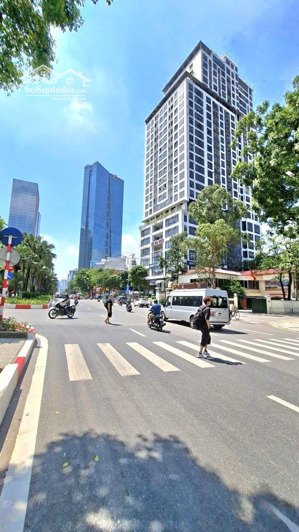 bán nhà mặt phố liễu giai 180m2, 7 tầng giá: 120 tỷ. ba đình