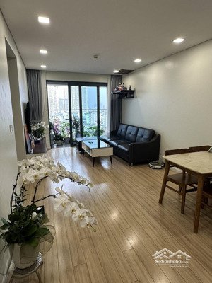 [giá tốt] tôi bán căn 2 ngủ, diện tích 71m, nhà thoáng mát, có slot ô tô giá 7,x tỷ tại rivera park