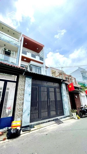 nhà mặt tiền - 3 tầng - 75m2 - lê văn lương - quận 7 - nhỉnh 10 tỷ