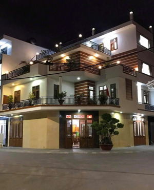 cực hiếm bán nhà 4 tầng, 2 mặt tiền kđt vcn phước long, nha trang