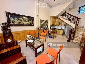 bán nhà chính kinh - mặt ngõ kinh doanh, 38m² x 4 tầng, gần royal city, sổ đỏ vuông chuẩn hoa hậu