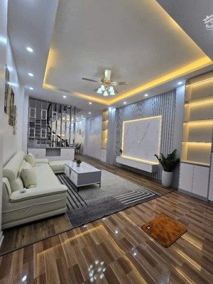 cần bán rất gấp! xuân thủy- cầu giấy, ngõ ô tô tránh, 50m ra phố, btct chắc chắn, ở ngay, 46m2*5t