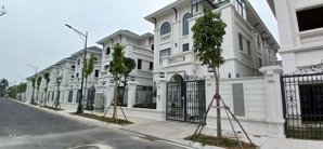 bán biệt thự vườn cam vinapol 200m2, đường 20,5m, giá 30 tỷ