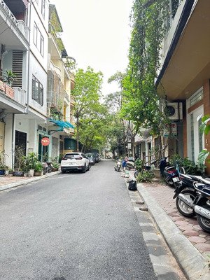 tây sơn - đống đa- lô góc - ngõ thông kinh doanh- ô tô tránh- dt 55m2- 18.8 tỷ - lh 