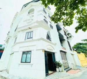 bán nhà riêng tại hoa lâm, giá ưu đãi 11,5 tỷ, 44m2, 4pn, 4wc