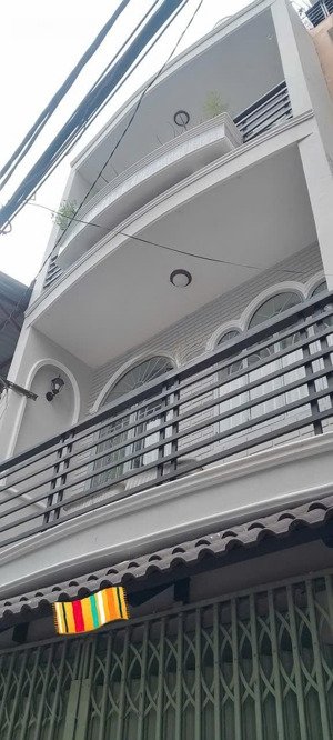 3 tầng 4x13,5, 4pn, nhỉnh 4 tỷ ngay chợ sỹ sách, trần thái tông