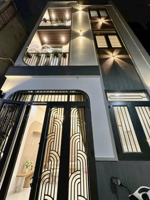 bán nhà hẻm xe hơi đường võ văn tần phường bàn cờ dt: 5m x 15m 1lầu giá 12 tỷ 5.