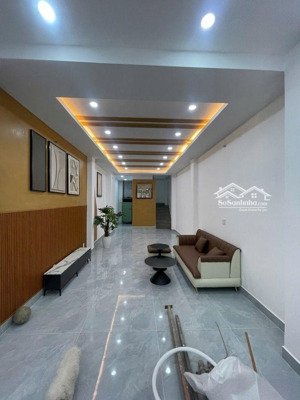 quá đẹp chỉ:7,2 tỷ(tl). 4 tầng. phú thọ hòa. dt: 80m. xách vali ở ngay. nhanh tay mới kịp ace ui.