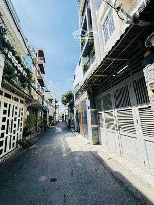 sát mặt tiền cạnh bên nguyễn văn lượng vs phan văn trị - xe hơi - 4 x 16 - 4 tầng - 6.5 tỷ còn tl