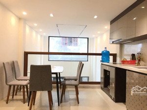 thạch bàn- nguyên căn 5 tầng- 3 ngủ - full đồ xịn - 12tr