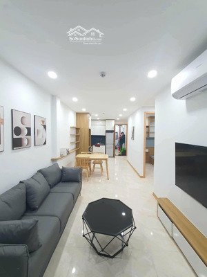 căn hộ 1pn 2pn siêu vip full đồ, view hồ ngọc khánh, trung tâm kim mã