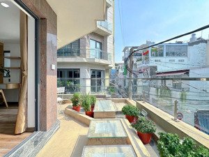 căn studio mới gần sân bay full nội thất mới 100%, sân vườn, thang máy hầm xe an ninh