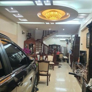 duy nhất 1 căn lk ngay cột đồng hồ dt 80. 5 tầng nhìn sang lacasta giá 19.5 tỷ vị trí kinh doanh.