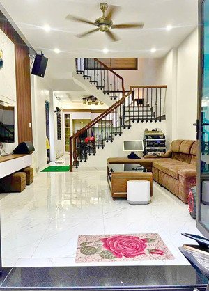 bán nhà phố nguyễn lương bằng quận đống đa 32m2x5t 2 thoáng 20m ra phố ngõ thông nhà đẹp giá 8.1 tỷ