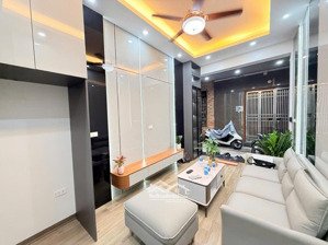 nhỉnh 7 tỷ sở hữu ngay nhà phố quan nhân - 5 tầng mới fun nội thất - nhanh tay xách valy về ở