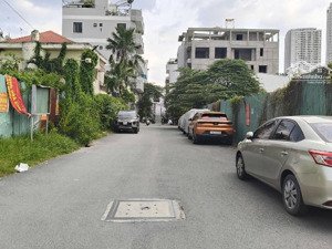 taxi tới nhà 3 tầng chính chủ tự xây hoàng trọng mậu giá chỉ 4.8 tỷ