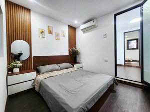 căn hộ tầng 3 tập thể tân mai - dt 80m2 - 3 phòng ngủ - ô tô đỗ chân cầu thang - full nội thất