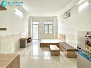 siêu phẩm studio full nội thất cao cấp ban công lớn ngay sát parc mall - hàng siêu ngon