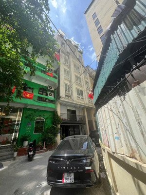 mặt tiền 9m phân lô láng hạ 8 tầng 57 tỷ gara ô tô ở + cho thuê dòng tiền cao