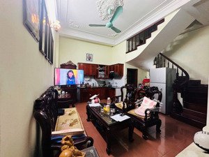 giá chỉ 15 tỷ nhỉnh, bán nhà mặt ngõ phố trần duy hưng, cầu giấy, 42m2 x 4t, mặt ngõ 10m ra oto trá