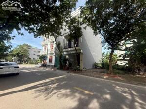 Bán lô đất 69.75m2 mặt đường Trần Huy Liệu, ph Tứ Minh, TP HD, mt 4.5m, hướng đông