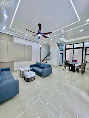 BÁN NHÀ ĐẸP 2.98 TỶ 3 TẦNG 60M2 Ô TÔ ĐỖ CỬA GẦN CẦU THIÊN TRƯỜNG