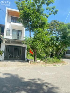 Bán đất 142m2 lô góc 2 mặt tiền đường Trần Lư, KQH Xóm Hành, phường An Tây, TP Huế, chỉ 25 triệu/m2