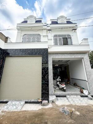 Nhà mặt tiền đường thông chợ Tân Vạn 3.6 tỷ/70 m2/1 lầu 1 trệt, sân ô tô