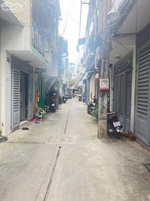  BÁN NHÀ HẺM NGUYỄN ĐÌNH CHIỂU PHƯỜNG 4 QUẬN 3 - 39,92M2 - 2 TẦNG.GIÁ 7.8 TỶ!