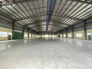 CHO THUÊ NHÀ XƯỞNG KCN ĐỨC HÒA, LONG AN 4000M² GIÁ 156 TRIỆU- PCCC TỰ ĐỘNG, ĐƯỜNG CONT